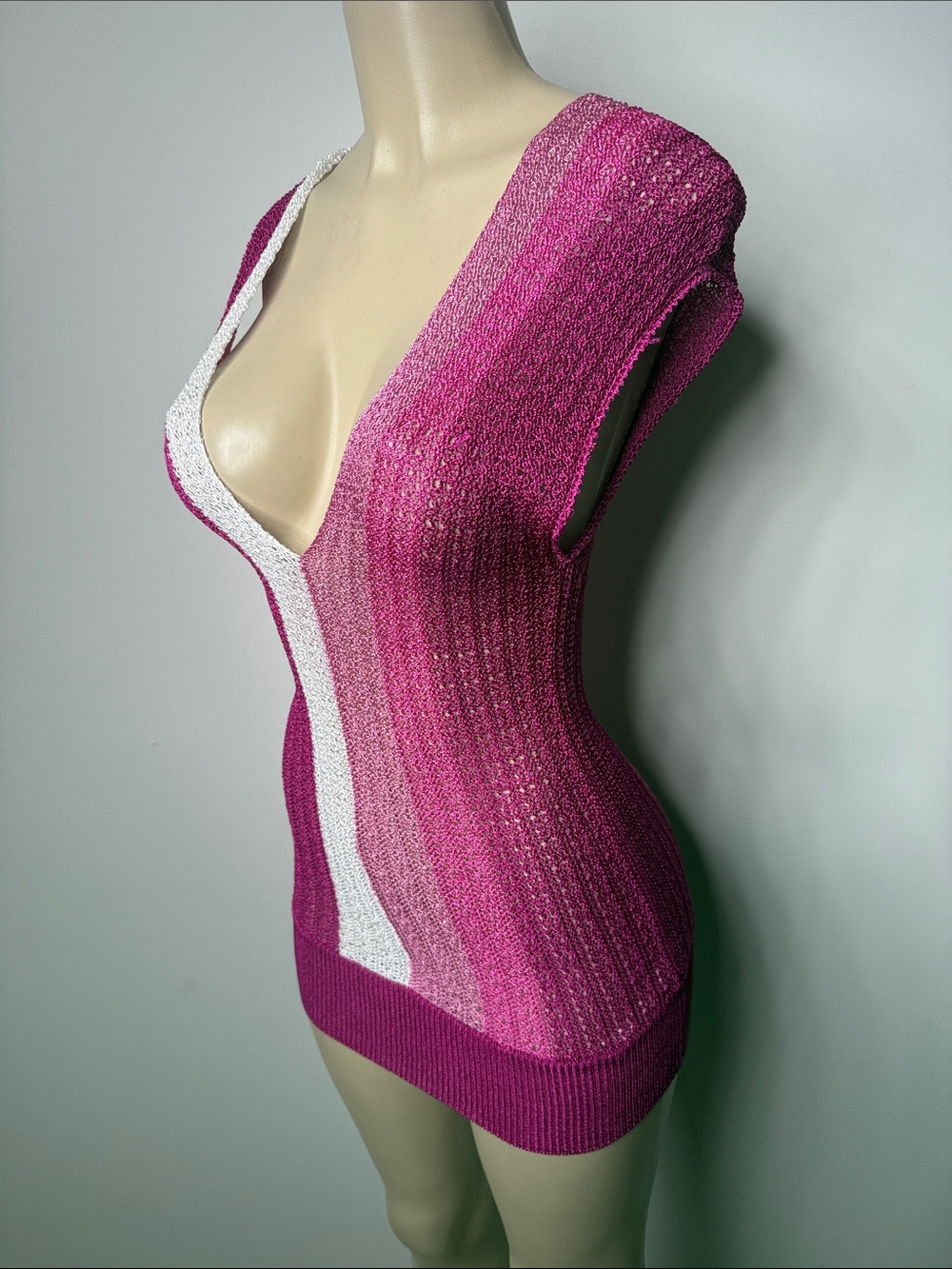 bebe Pink & White Striped Deep V-Neck Short Sleeve Sweater - Picture 4 of 8